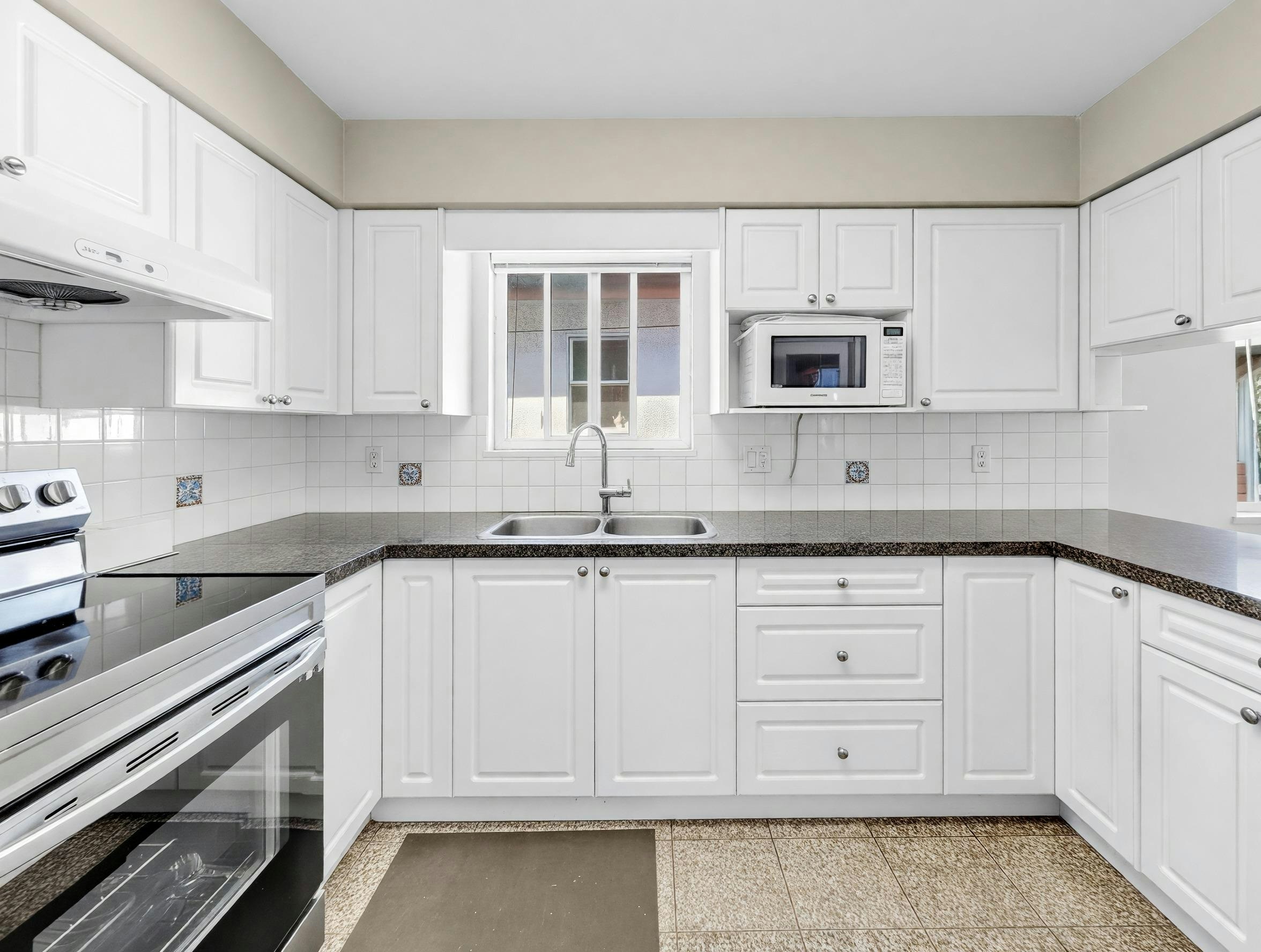 245 W 63rd Avenue, Vancouver, BC, V5X 2H9 - 16