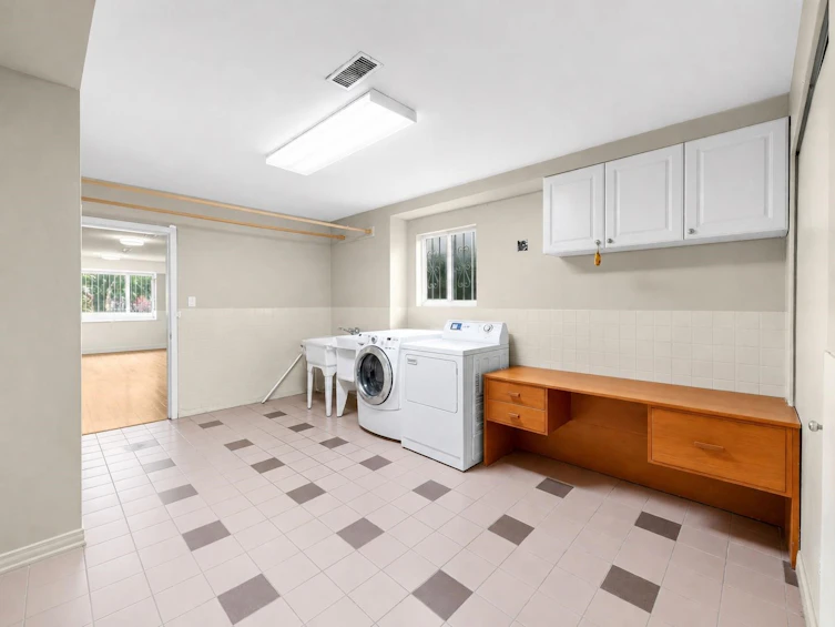 245 W 63rd Avenue, Vancouver, BC, V5X 2H9 - 10