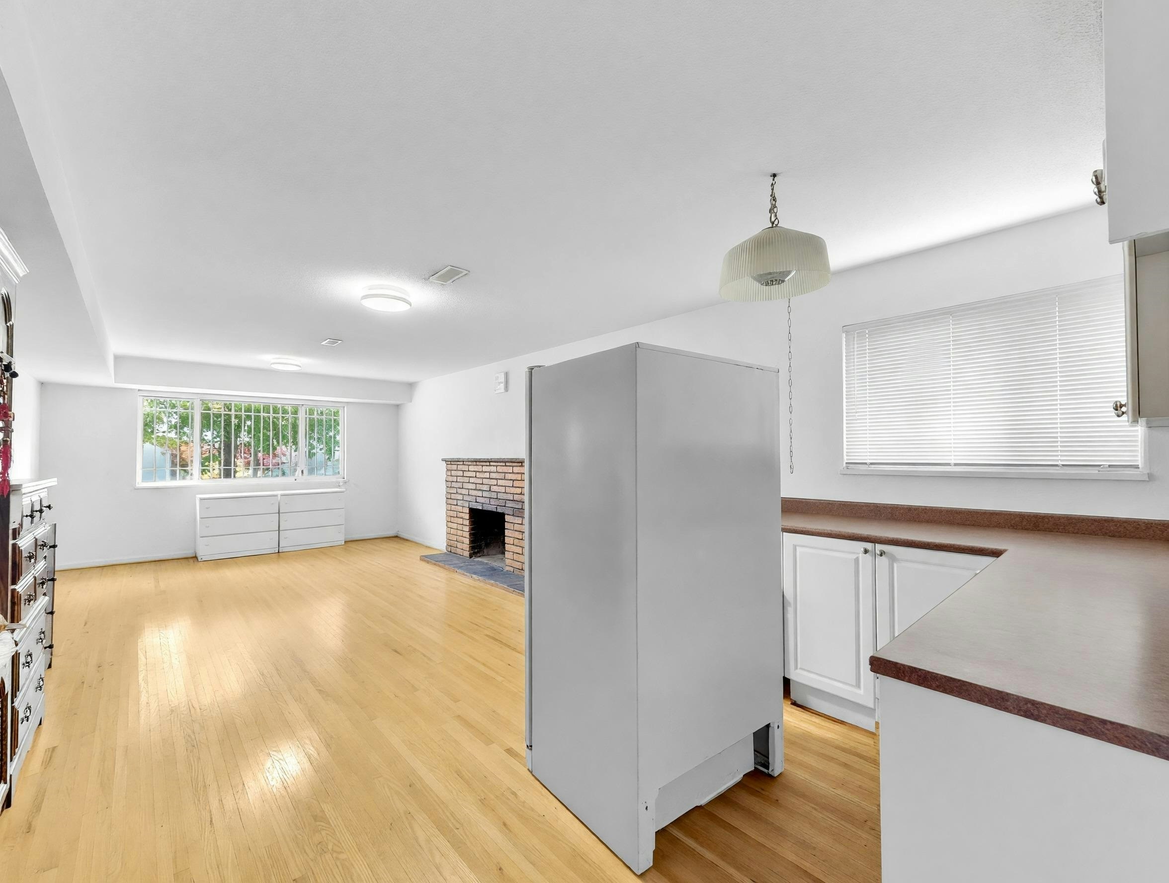 245 W 63rd Avenue, Vancouver, BC, V5X 2H9 - 6