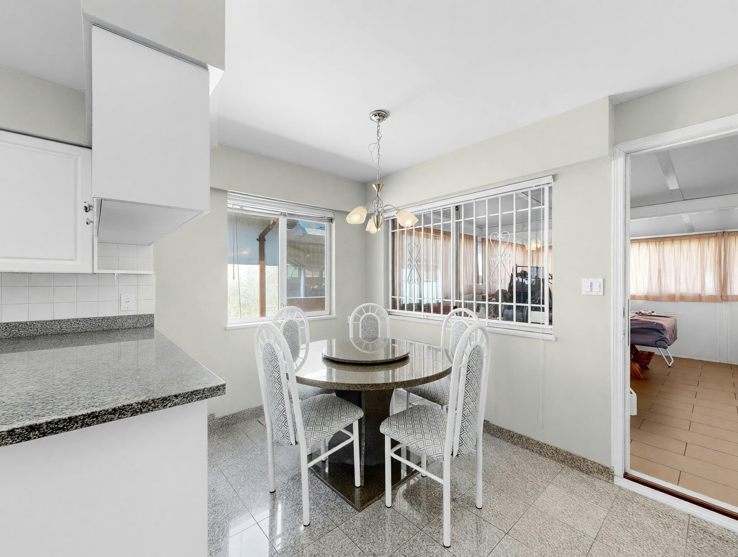 245 W 63rd Avenue, Vancouver, BC, V5X 2H9 - 17