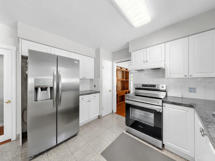 245 W 63rd Avenue, Vancouver, BC, V5X 2H9 - 15