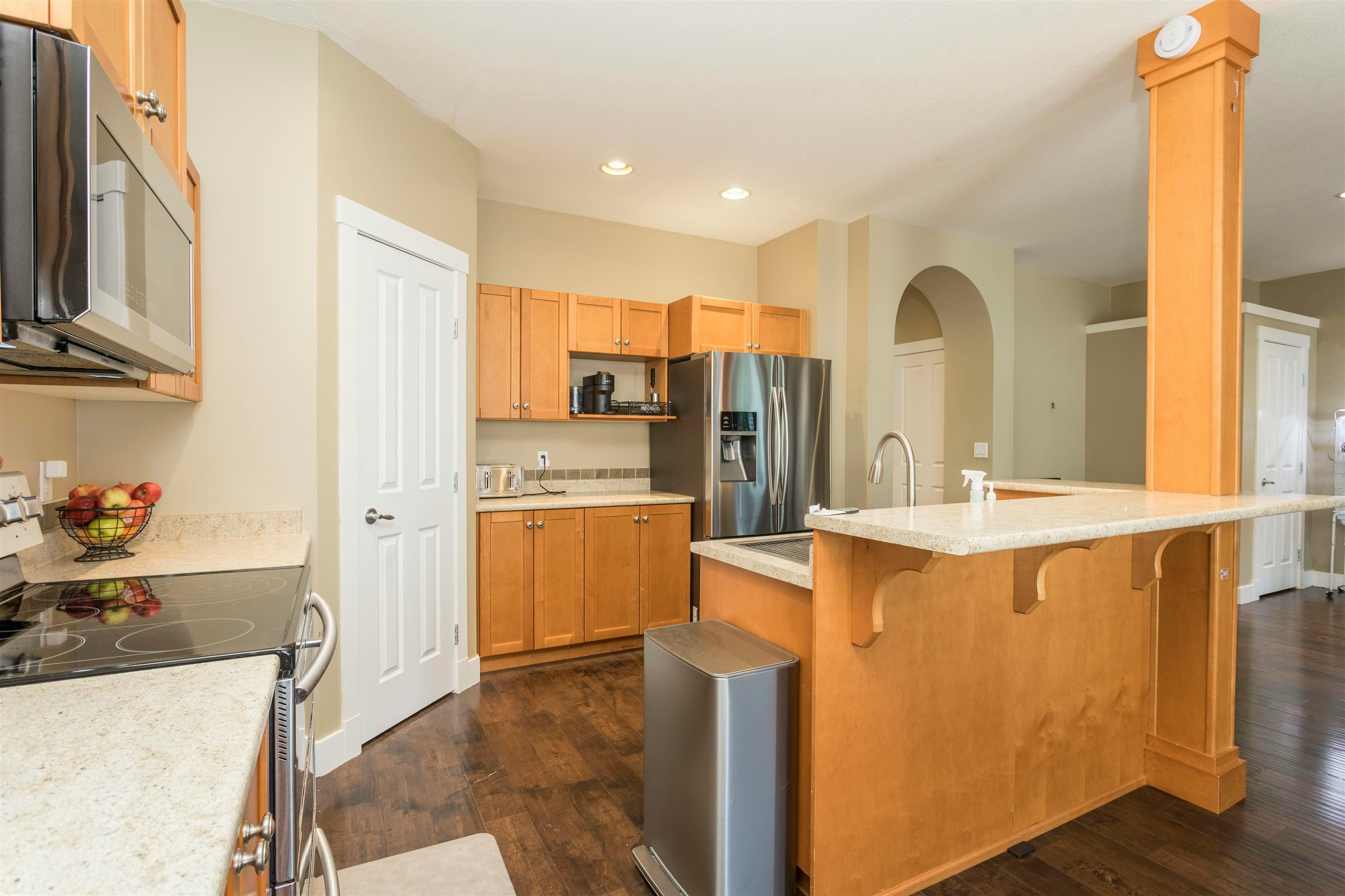 10337 243a Street, Maple Ridge, BC, V2W 2C7 - 11