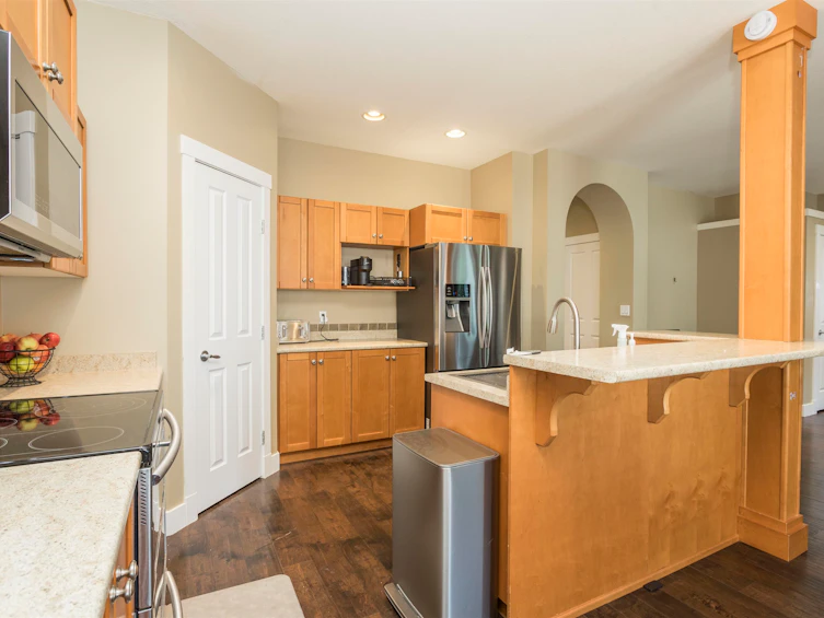 10337 243a Street, Maple Ridge, BC, V2W 2C7 - 11