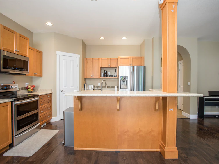 10337 243a Street, Maple Ridge, BC, V2W 2C7 - 10