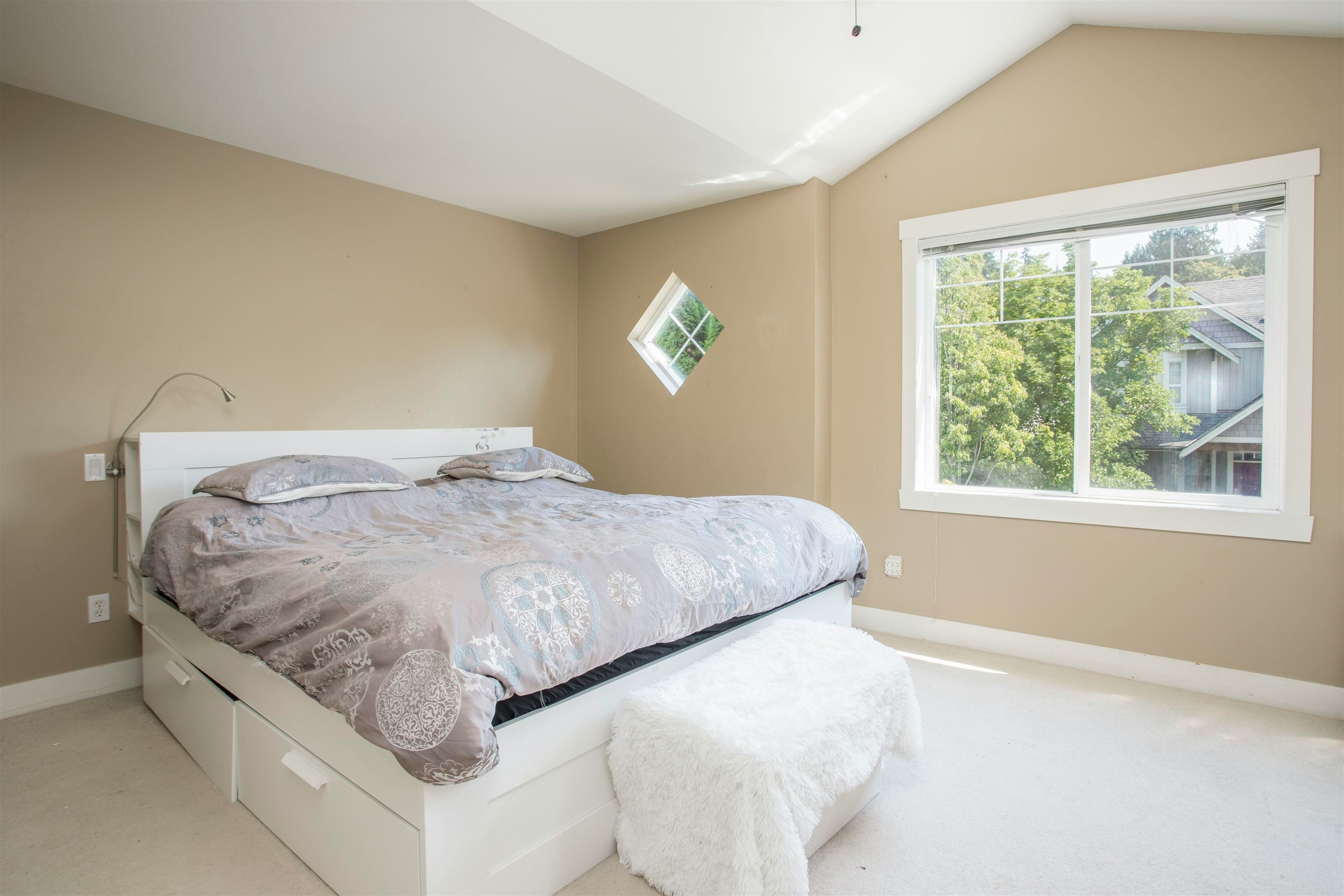 10337 243a Street, Maple Ridge, BC, V2W 2C7 - 16