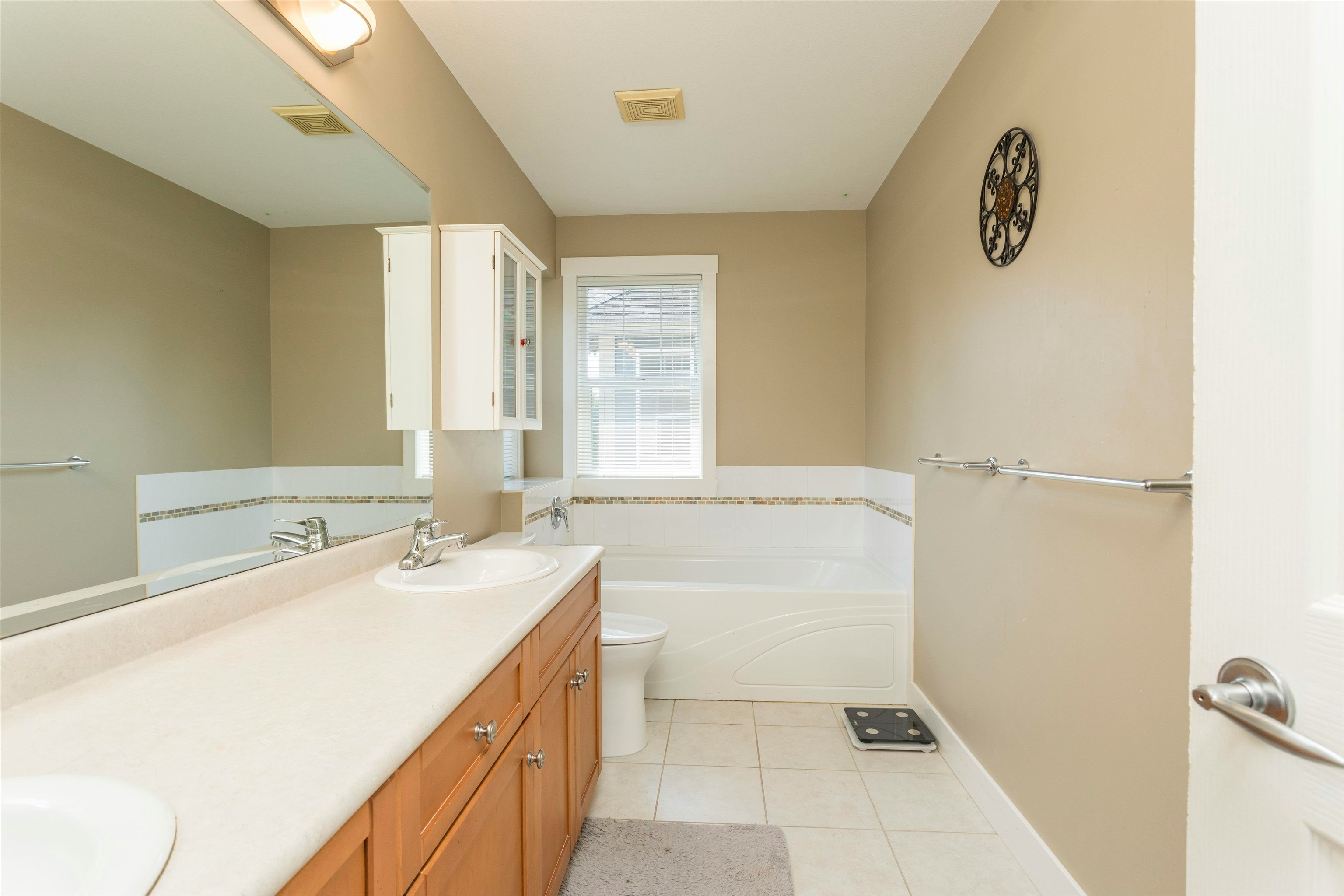 10337 243a Street, Maple Ridge, BC, V2W 2C7 - 23