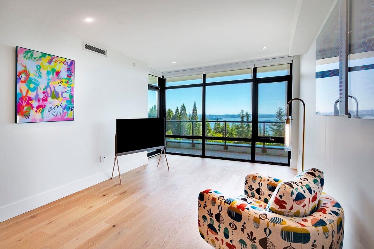 402-3101 Burfield Place, West Vancouver, BC, V7S 0B8 - 2