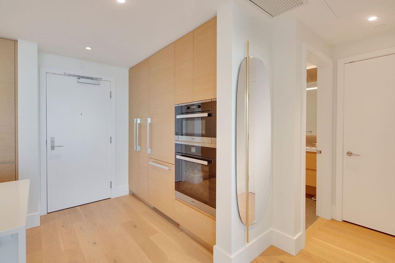 402-3101 Burfield Place, West Vancouver, BC, V7S 0B8 - 7