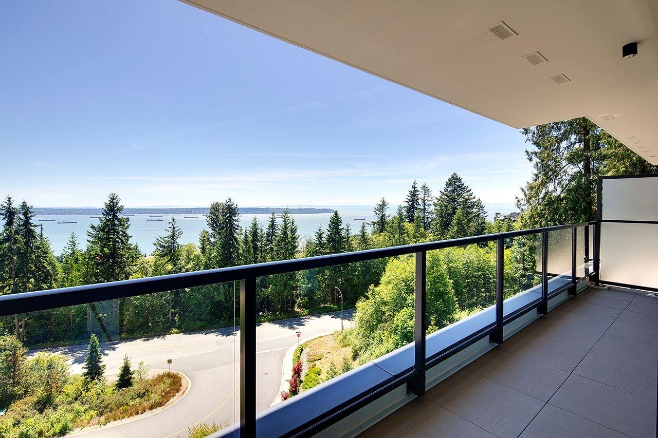 402-3101 Burfield Place, West Vancouver, BC, V7S 0B8 - 18