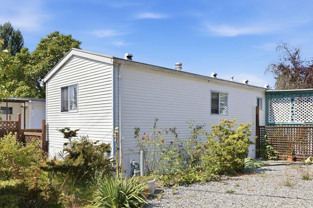 7-1413 Sunshine Coast Highway, Gibsons, BC, V0N 1V5 - 2