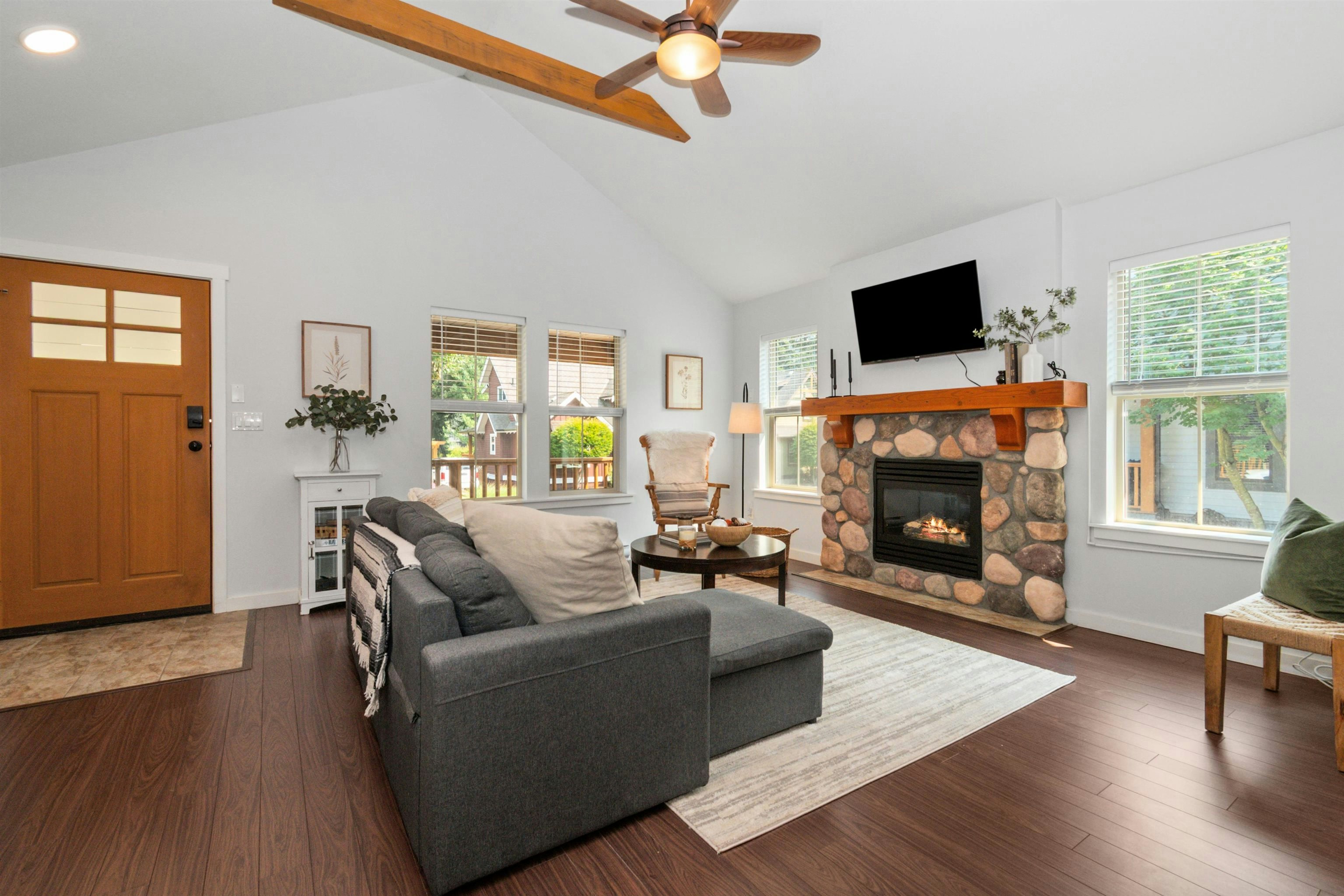 1835 Cherry Tree Lane - 2