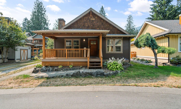 1835 Cherry Tree Lane