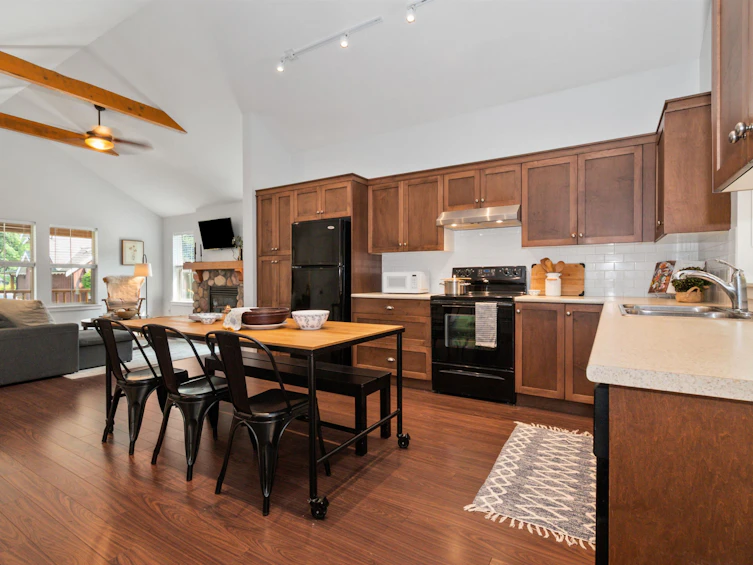 1835 Cherry Tree Lane, Cultus Lake, BC, V2R 0E1 - 11