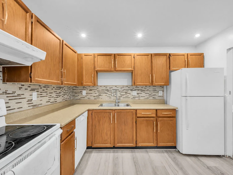 119-8511 Westminster Highway, Richmond, BC, V6X 3H7 - 8
