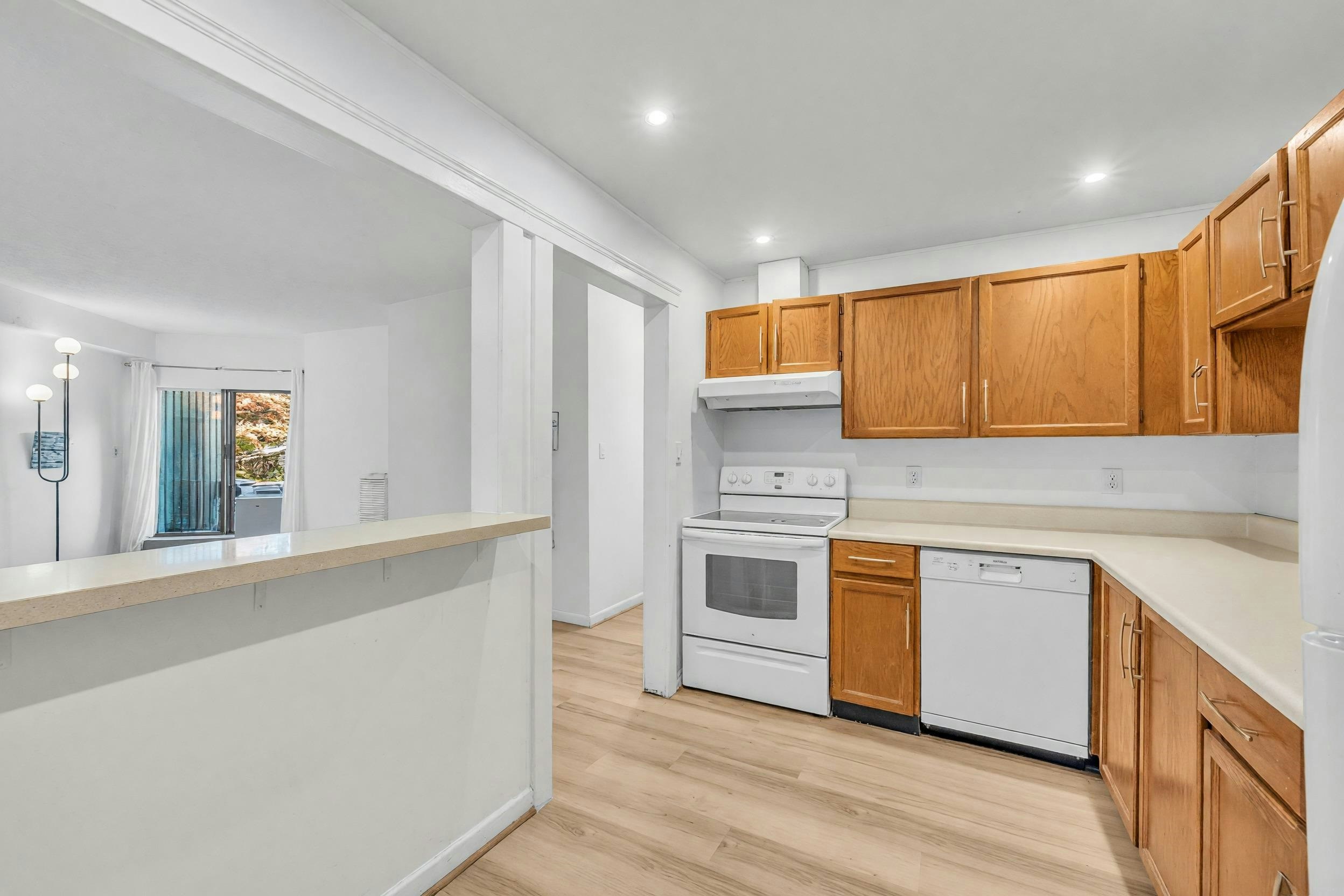 119-8511 Westminster Highway, Richmond, BC, V6X 3H7 - 11