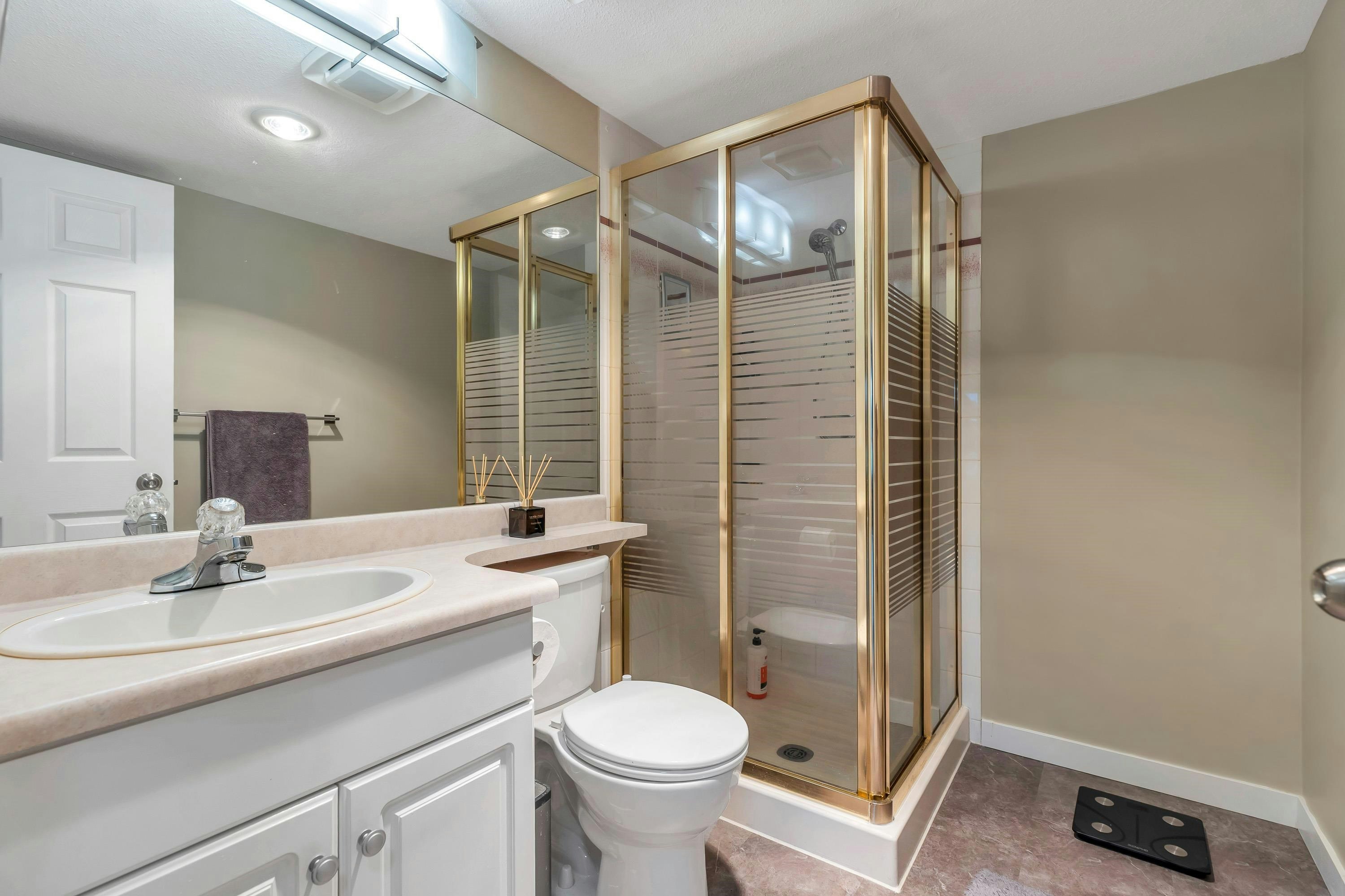 203-19835 64 Avenue - 2