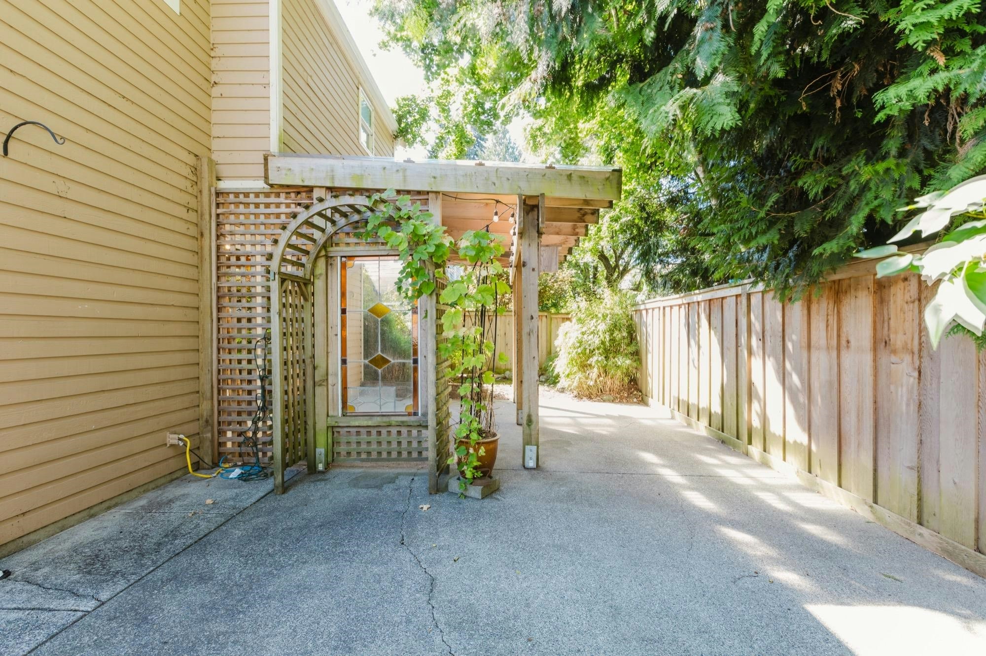 4725 Cedar Tree Lane, Delta, BC, V4K 4G8 - 30