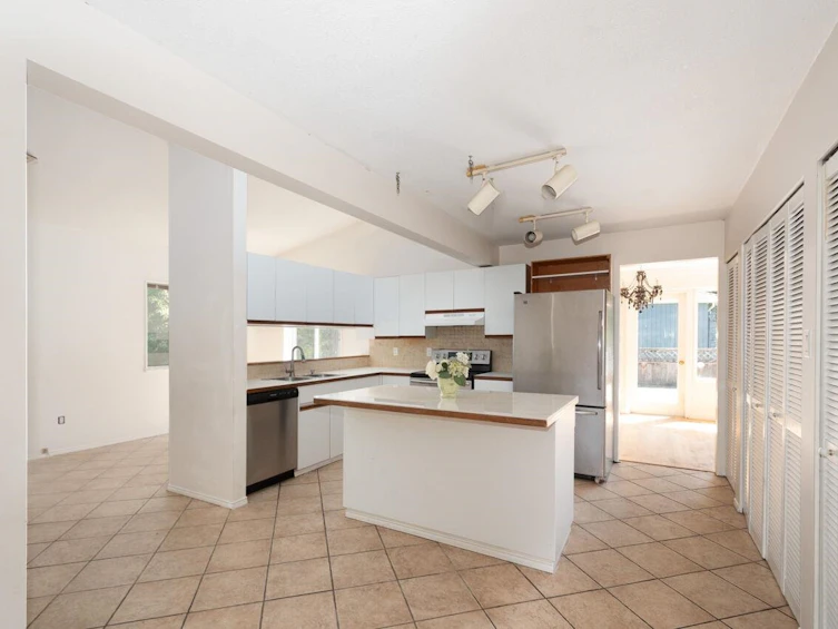 1241 Nepal Crescent, West Vancouver, BC, V7T 2H4 - 9