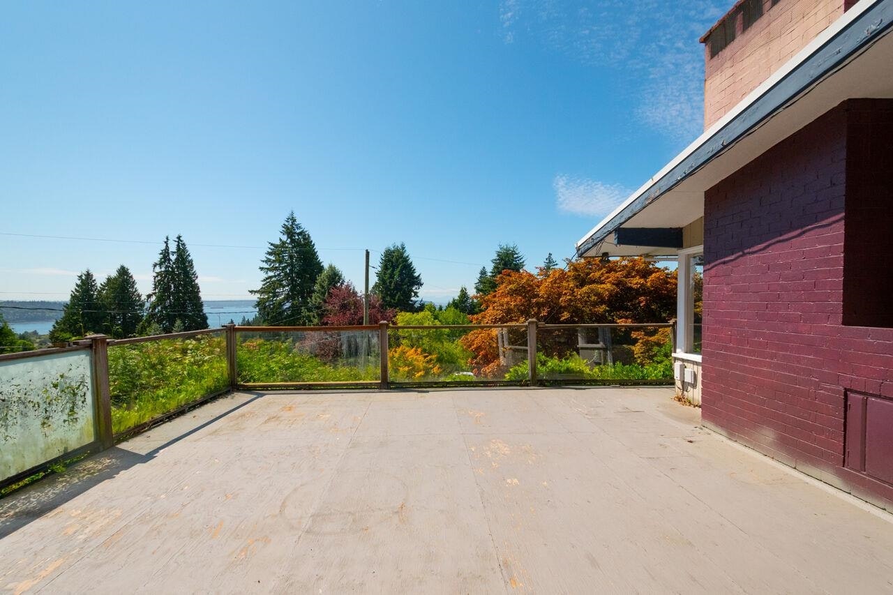 1241 Nepal Crescent, West Vancouver, BC, V7T 2H4 - 27