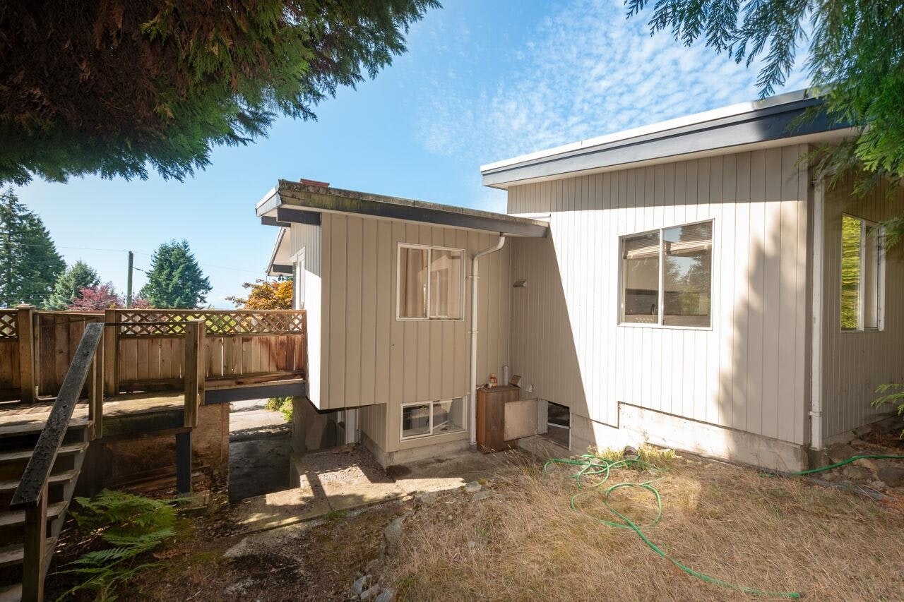1241 Nepal Crescent, West Vancouver, BC, V7T 2H4 - 28