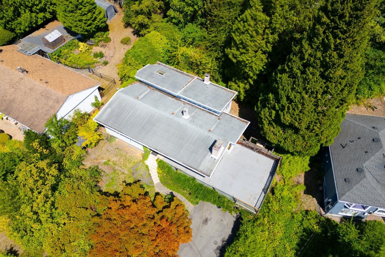 1241 Nepal Crescent, West Vancouver, BC, V7T 2H4 - 33