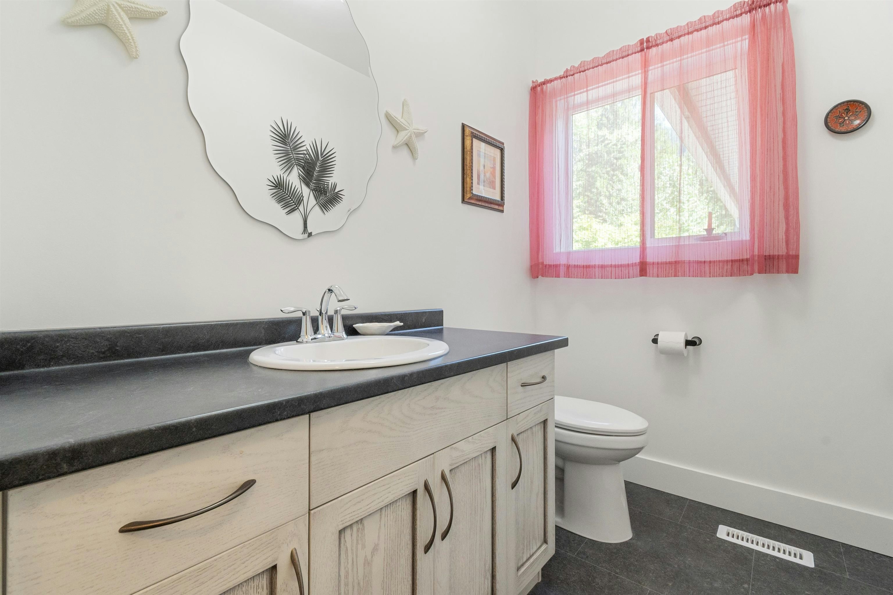 65356 Wotten Road, Hope, BC, V0X 1L3 - 26