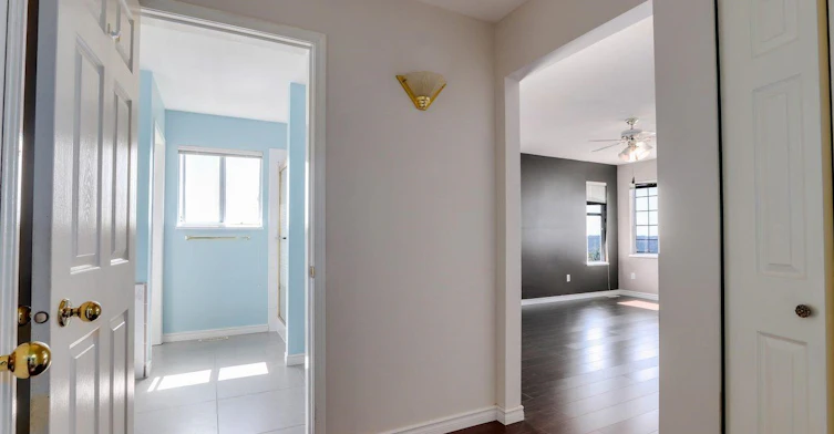 Upper Floor-2657 Sandstone Crescent, Coquitlam, BC, V3E 2T8 - 25