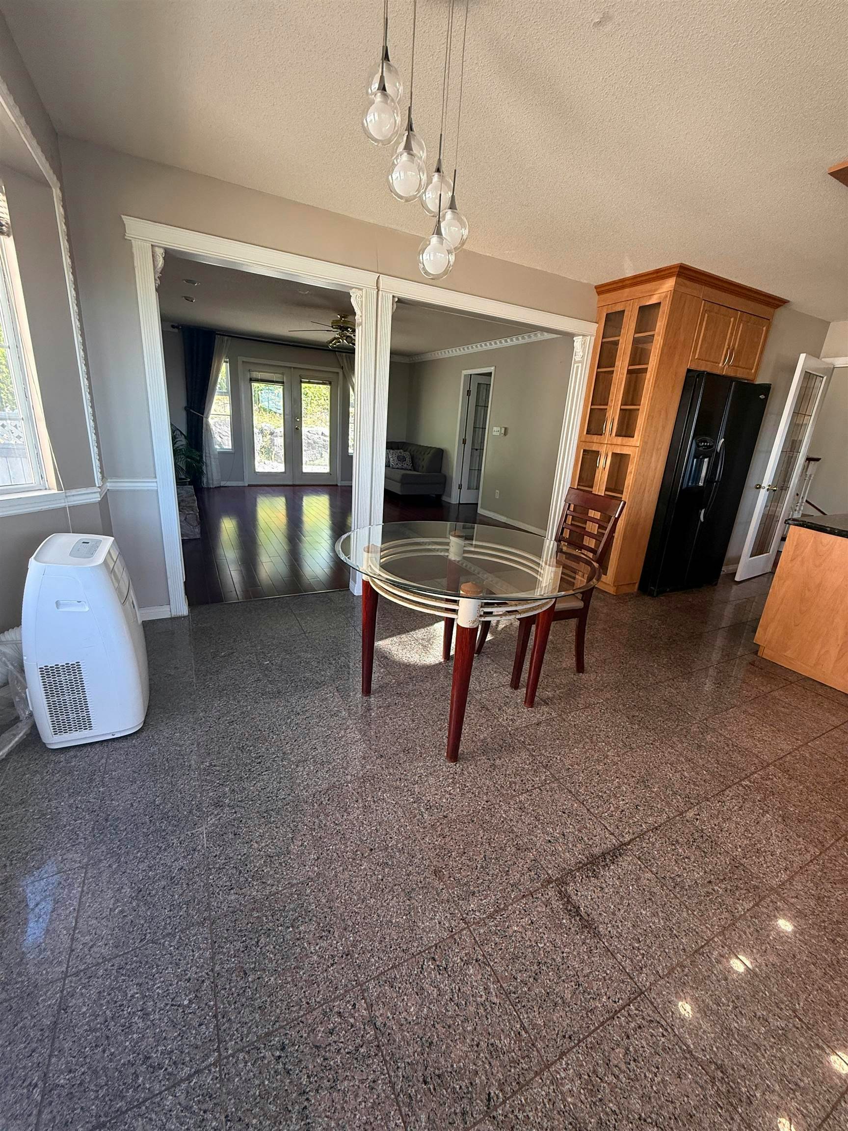 Upper Floor-2657 Sandstone Crescent, Coquitlam, BC, V3E 2T8 - 11