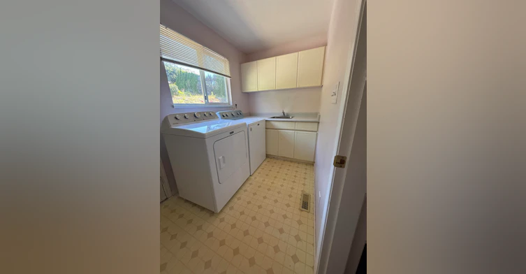 Upper Floor-2657 Sandstone Crescent, Coquitlam, BC, V3E 2T8 - 33