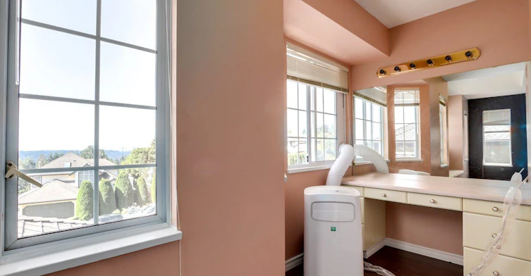Upper Floor-2657 Sandstone Crescent, Coquitlam, BC, V3E 2T8 - 21