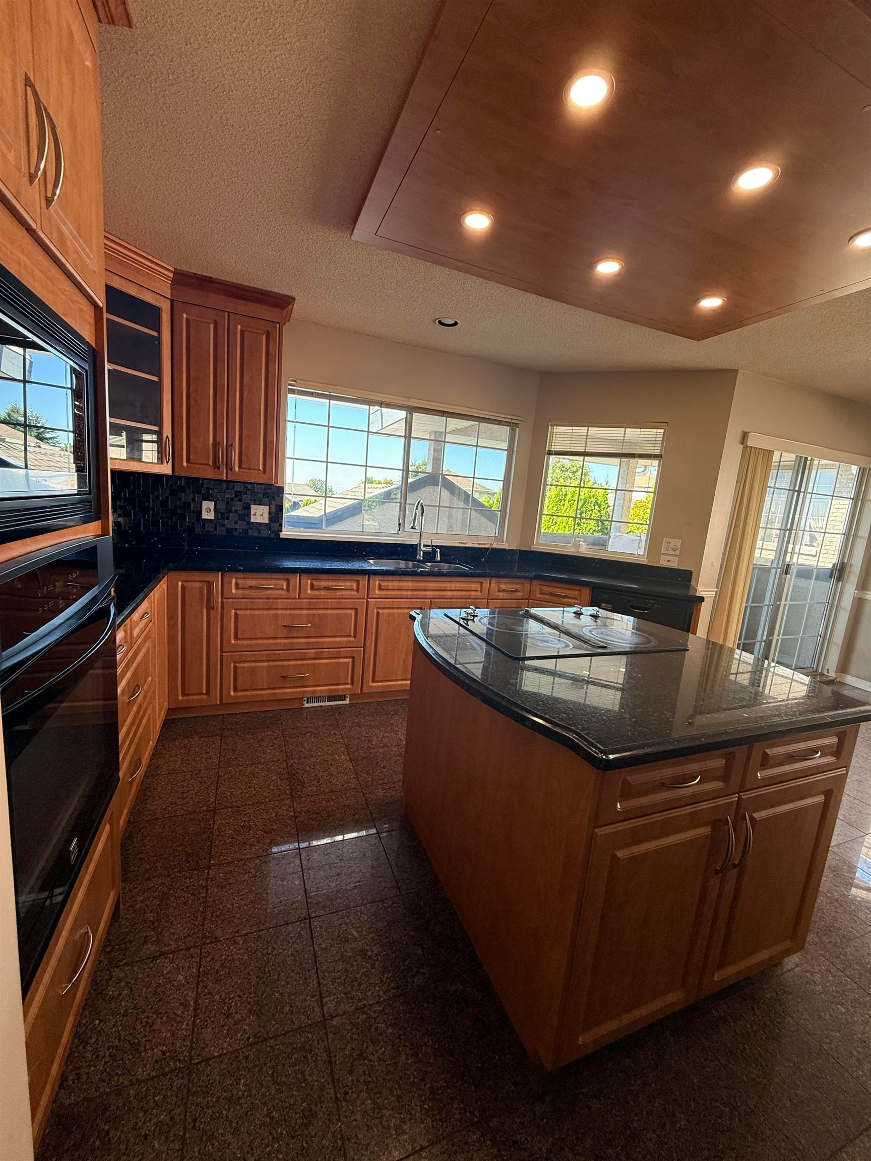 Upper Floor-2657 Sandstone Crescent, Coquitlam, BC, V3E 2T8 - 8