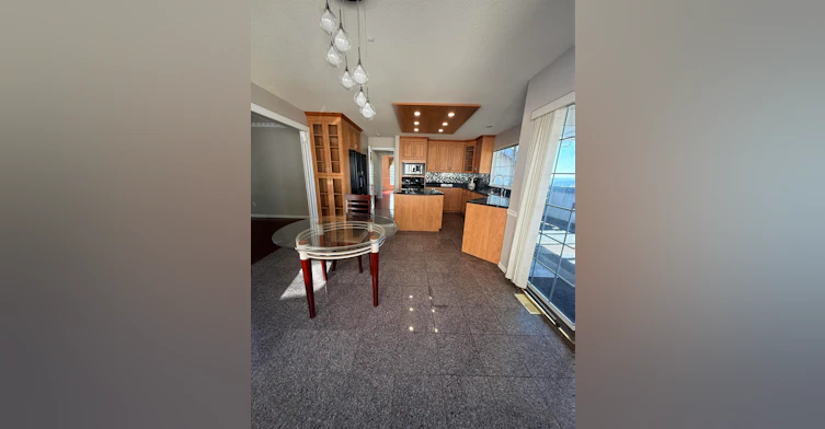 Upper Floor-2657 Sandstone Crescent, Coquitlam, BC, V3E 2T8 - 10