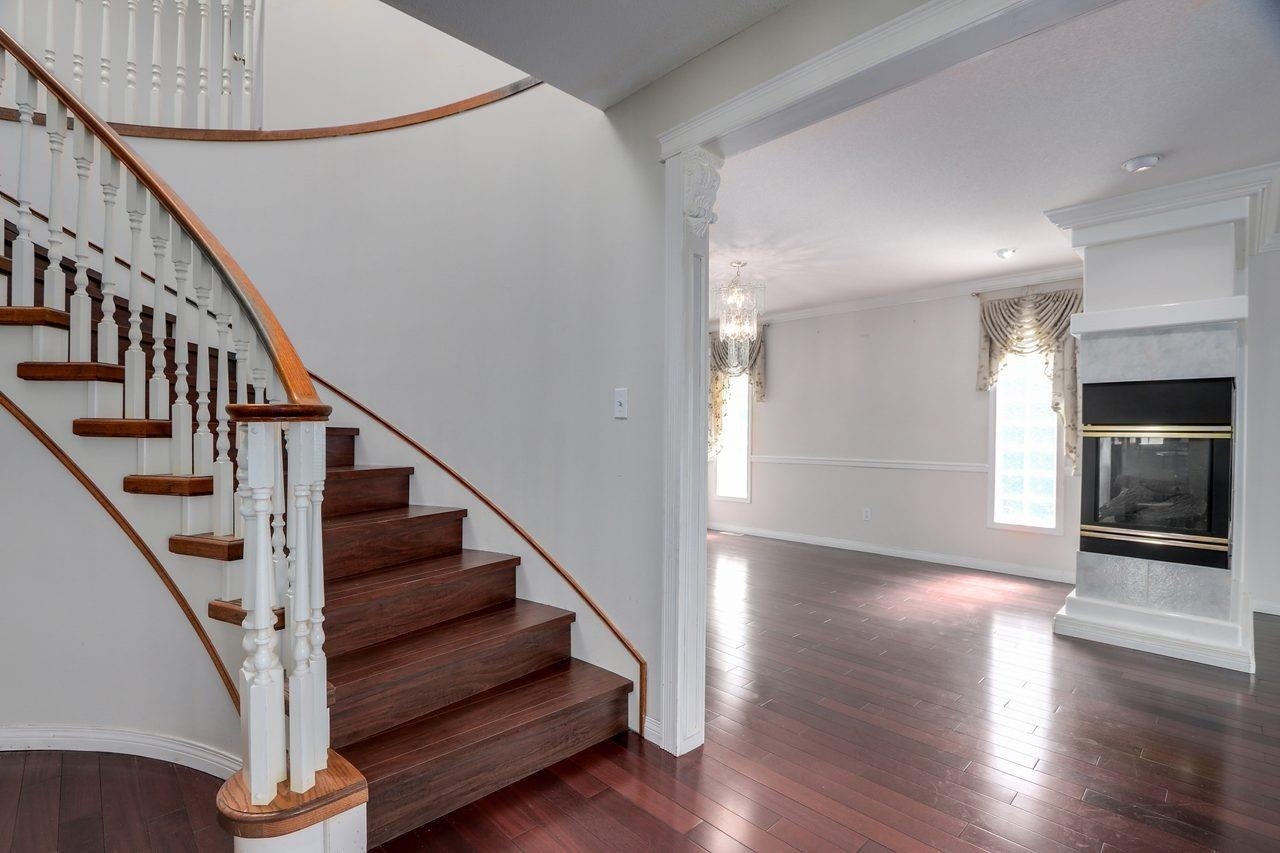 Upper Floor-2657 Sandstone Crescent, Coquitlam, BC, V3E 2T8 - 3