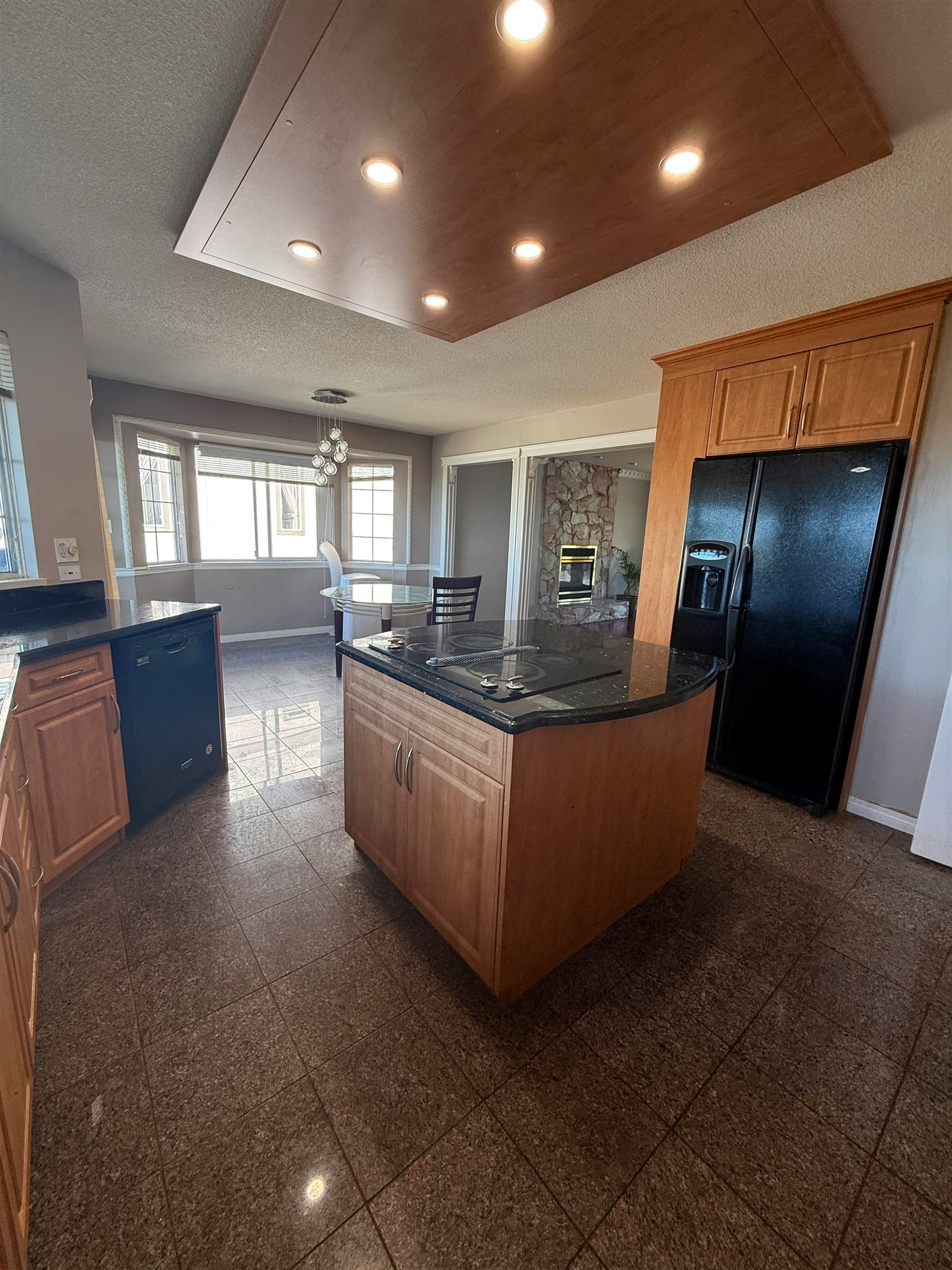 Upper Floor-2657 Sandstone Crescent, Coquitlam, BC, V3E 2T8 - 9