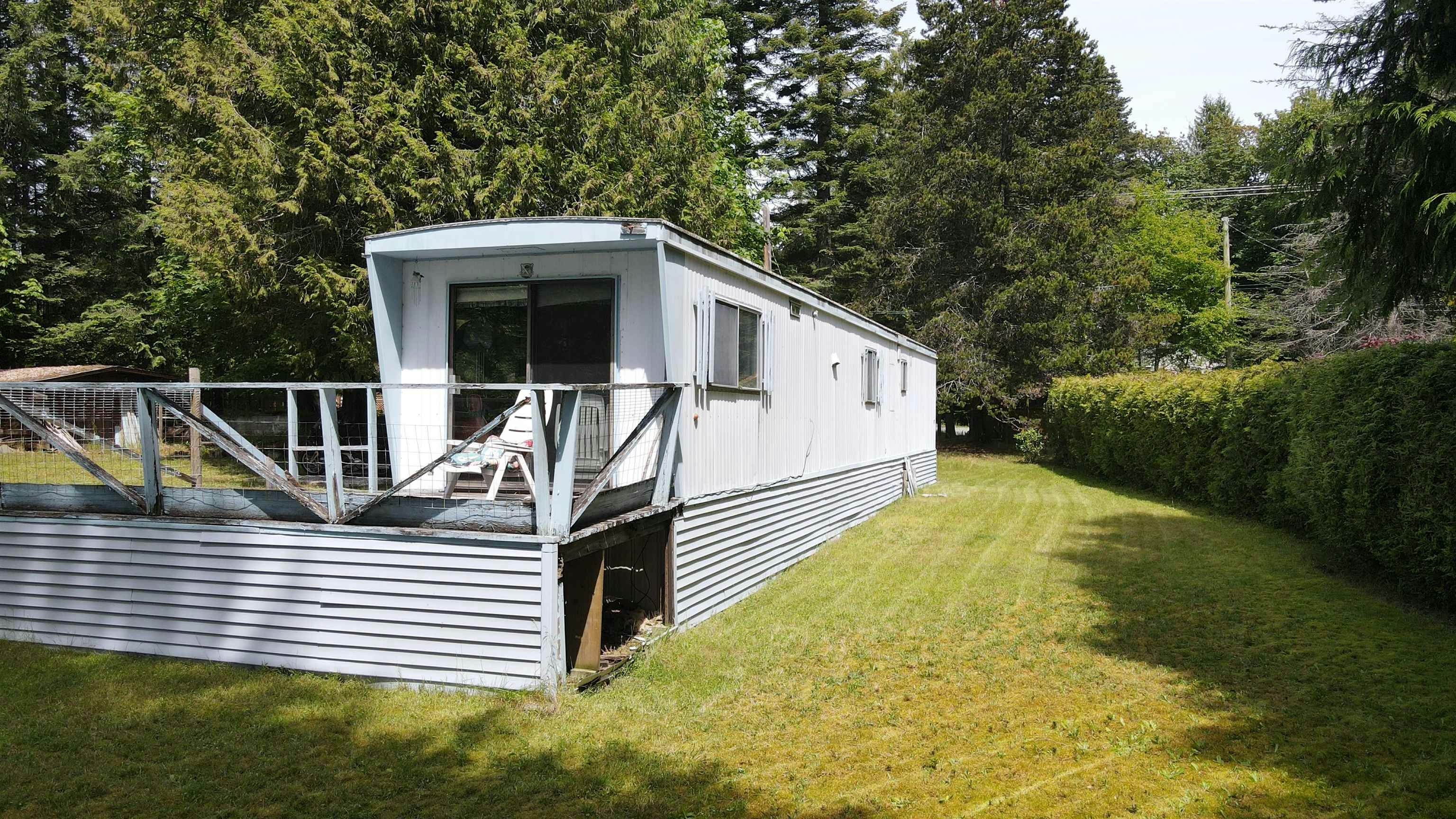 8127 Redrooffs Road, Halfmoon Bay, BC, V7Z 1A7 - 16