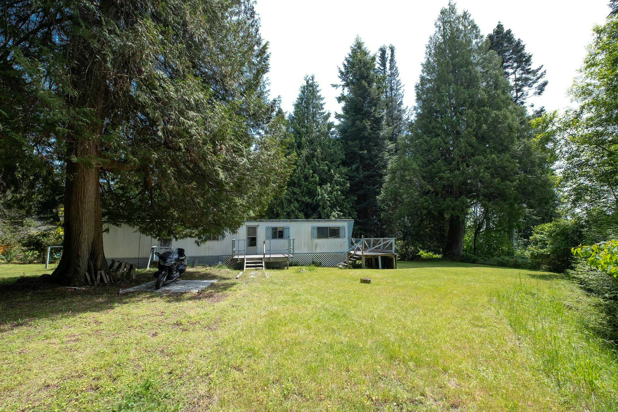 8127 Redrooffs Road, Halfmoon Bay, BC, V7Z 1A7 - 7