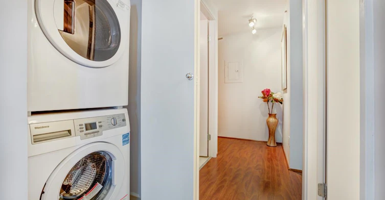 1505-555 Jervis Street, Vancouver, BC, V6E 4N1 - 13