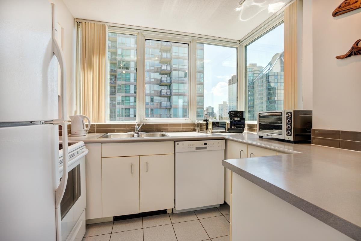 1505-555 Jervis Street, Vancouver, BC, V6E 4N1 - 4