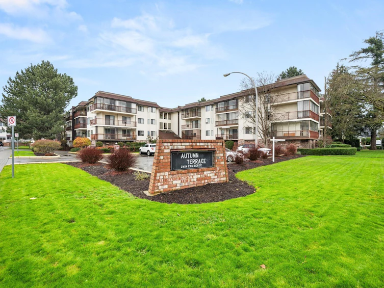 209-2414 Church Street, Abbotsford, BC, V2T 3J7