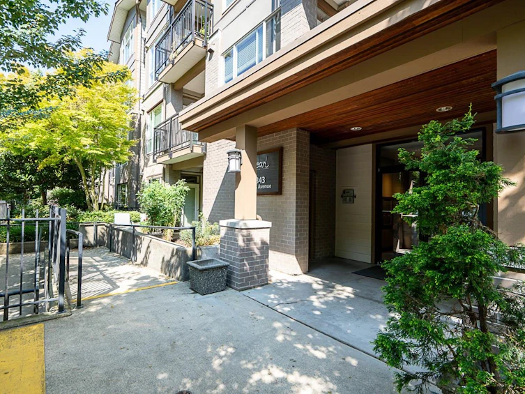 201-2343 Atkins Avenue, Port Coquitlam, BC, V3C 1Y7