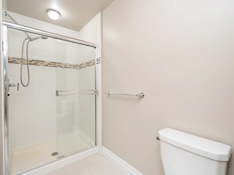 201-2343 Atkins Avenue, Port Coquitlam, BC, V3C 1Y7 - 8