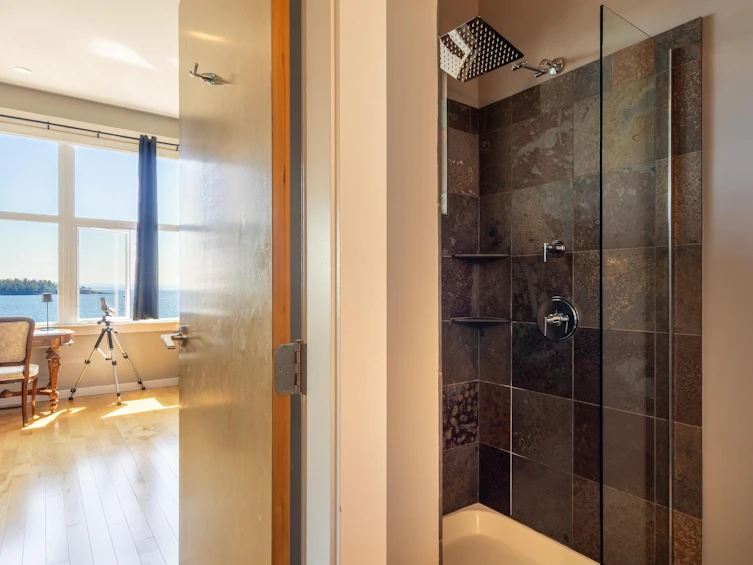 5374 Wakefield Beach Lane, Sechelt, BC, V7Z 0T6 - 21