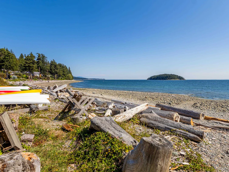 5374 Wakefield Beach Lane, Sechelt, BC, V7Z 0T6 - 34