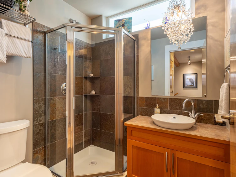 5374 Wakefield Beach Lane, Sechelt, BC, V7Z 0T6 - 14