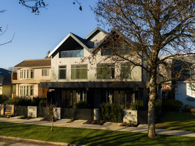 2-419 W 23rd Avenue, Vancouver, BC, V5Y 2H5
