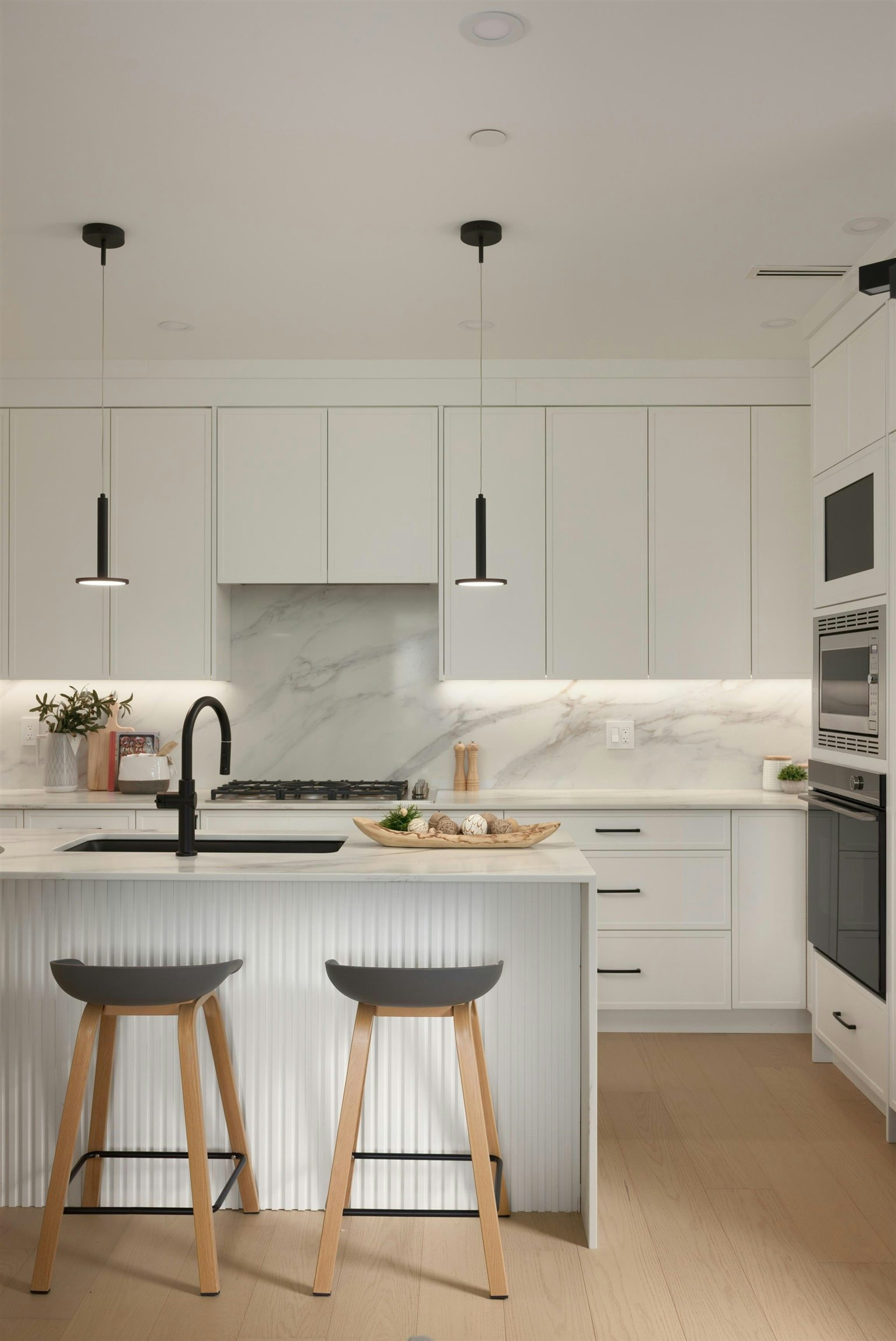 2-419 W 23rd Avenue, Vancouver, BC, V5Y 2H5 - 13
