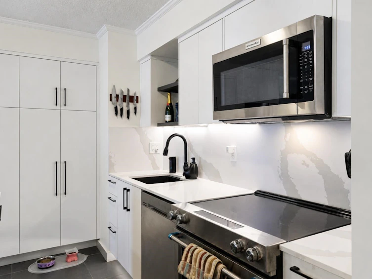 303-441 E 3rd Street, North Vancouver, BC, V7L 1G3 - 10