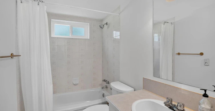 2929 Dollarton Highway (Basement Suite), North Vancouver, BC, V7H 1B1 - 10