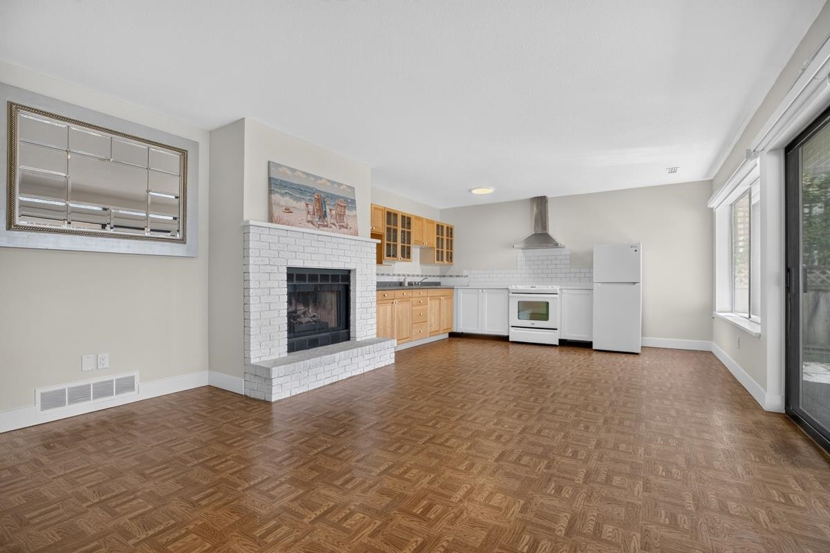2929 Dollarton Highway (Basement Suite), North Vancouver, BC, V7H 1B1 - 2