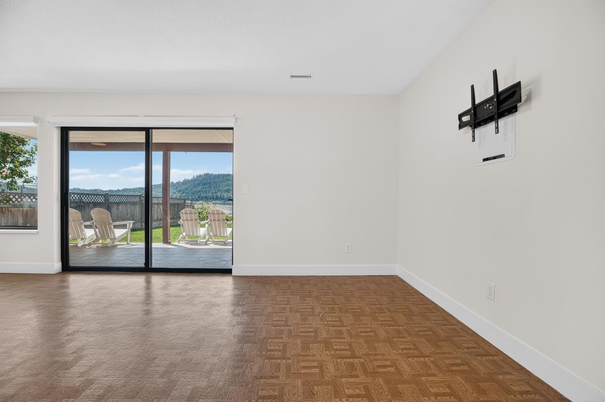 2929 Dollarton Highway (Basement Suite), North Vancouver, BC, V7H 1B1 - 6